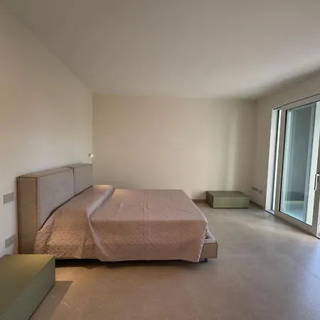 Albarella Con Piscina Nuova * Розолина