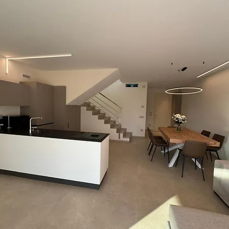 Albarella Con Piscina Nuova